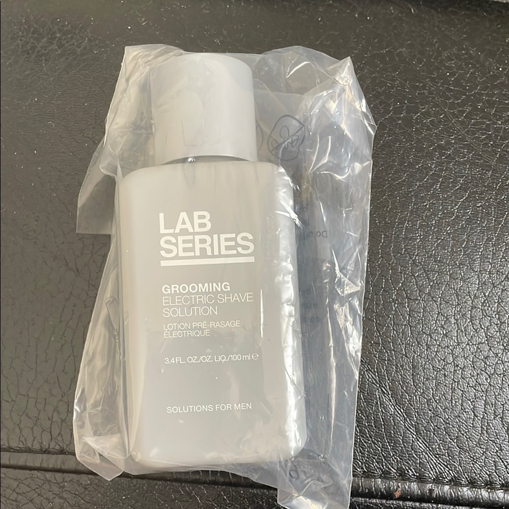 Grooming Electric Shave Solution - Lab Series